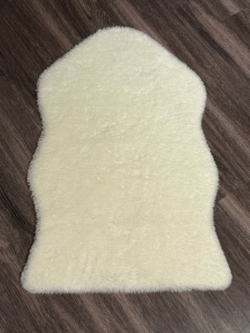 New IKEA Cream Faux Sheepskin Accent Rug